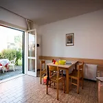 Charming Townhouse With Garden And Pool *