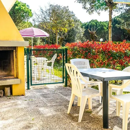 Charming Townhouse With Garden And Pool Apartment *