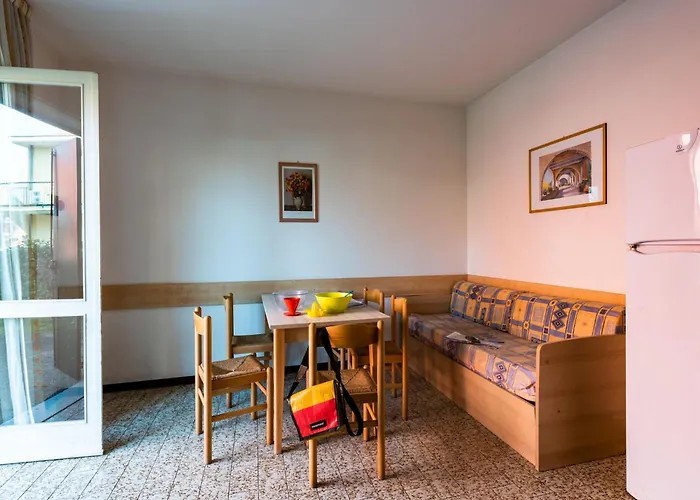 Charming Townhouse With Garden And Pool *