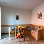 Charming Townhouse With Garden And Pool *