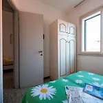 Charming Townhouse With Garden And Pool * Bibione