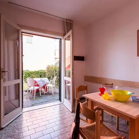 Charming Townhouse With Garden And Pool *